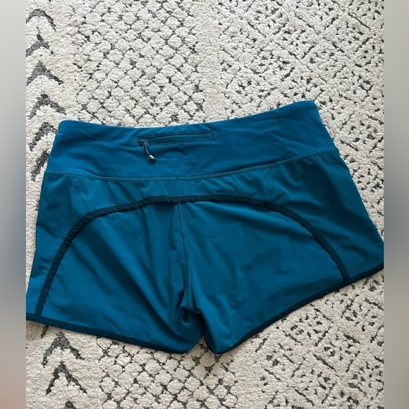 Lululemon shorts - Picture 2 of 4